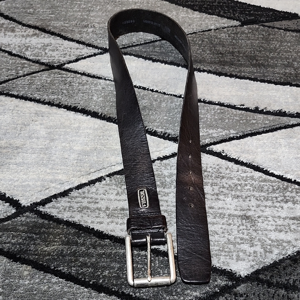 GENUINE LEATHER FOSSIL BELT